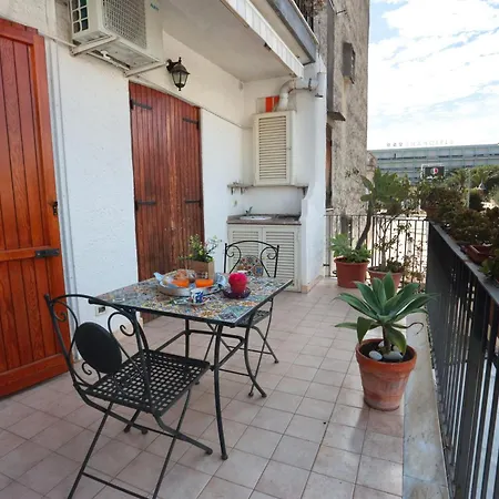 Carlo House Daire